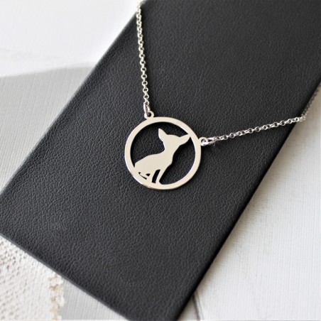 Naszyjnik Chihuahua w okręgu