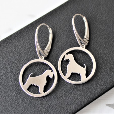 Kolczyki Sznaucer w okręgu