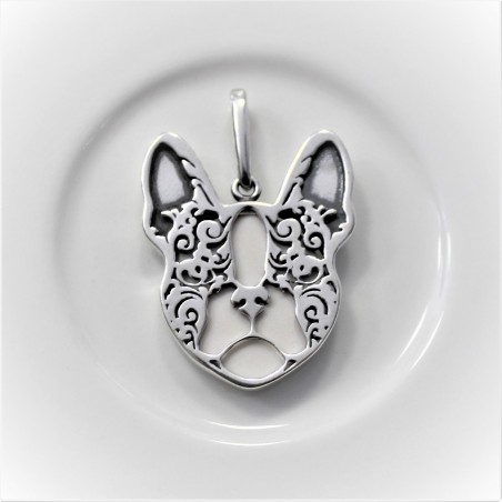 Zawieszka Buldog Francuski z białym koralem