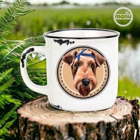 Kubek retro z psem Airedale Terrier